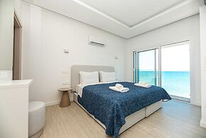 Dinglis Beach Hotel Apartments
