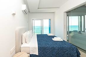 Dinglis Beach Hotel Apartments