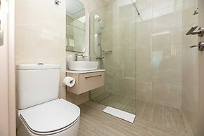 Dinglis Beach Hotel Apartments