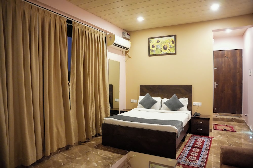 Rio Royale Resort