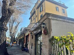 Spacious Rome Loft in Aventine Area
