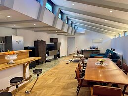 Spacious Rome Loft in Aventine Area