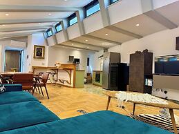 Spacious Rome Loft in Aventine Area