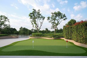 Phetara Hotel Mahachai by PCL