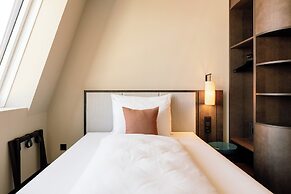 Hotel Schani City