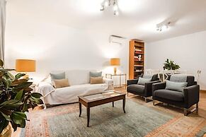 Modern Flat in Historic Rome Center