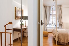 Modern Flat in Historic Rome Center