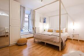 Modern Flat in Historic Rome Center