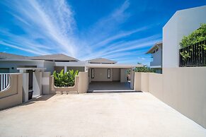 The Salin Seaview Villas