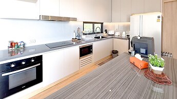 The Salin Seaview Villas