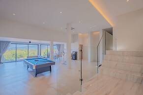 The Salin Seaview Villas