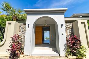 The Salin Seaview Villas