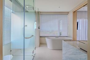 The Salin Seaview Villas