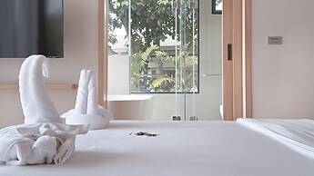 The Salin Seaview Villas