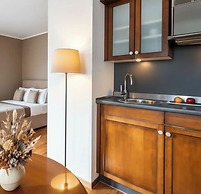 Main Plaza Suite Tower