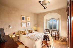 Torre Fortunata is a Beautiful Medieval Tower