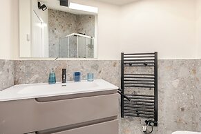 Luxury Penthouse 2 Bedooms 2 Bathrooms
