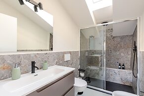 Luxury Penthouse 2 Bedooms 2 Bathrooms