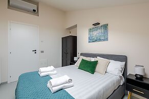Luxury Penthouse 2 Bedooms 2 Bathrooms