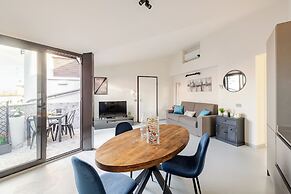Luxury Penthouse 2 Bedooms 2 Bathrooms