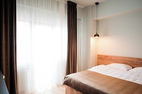 FLY & STAY AT GEORGE'S