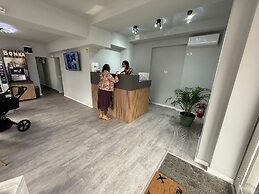 FLY & STAY AT GEORGE'S