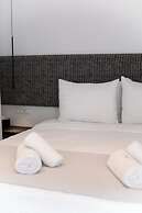 Mytheo Luxury Studios