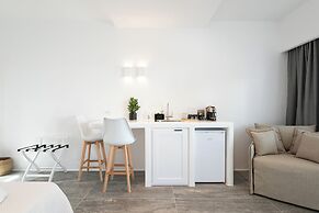Mytheo Luxury Studios