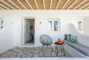 Mytheo Luxury Studios