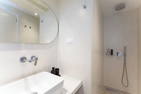Mytheo Luxury Studios