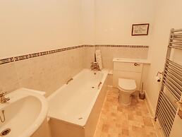Flat 17 Greta Grove
