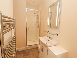 Flat 17 Greta Grove