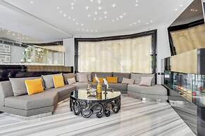 Exceptional Apartment - Near Eiffel Tower