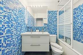 Spacious Apartment With Balcony -11th- Mobility le