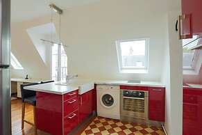 A Cozy Refuge - 18th - Mobility Lease