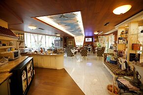 2 KITARRAT Boutique Hotel & SPA
