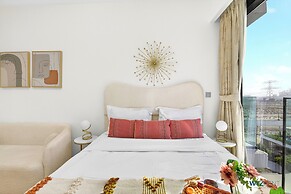 Unique Studio in Azizi Riviera