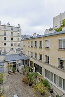 Paris Marais Keller residence