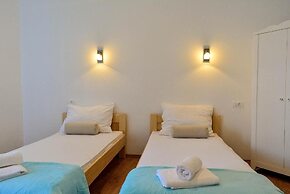 Golden B&B
