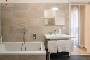 Mugiasca Modern Apartment by Wonderful Italy