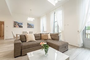 Mugiasca Modern Apartment by Wonderful Italy