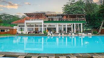 La Plage Beach Club & Resort