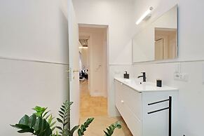 Spacious Prati Apartment for Families