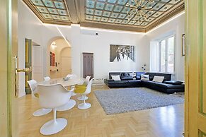 Spacious Prati Apartment for Families