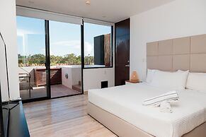 Amira Residence with Private Pool
