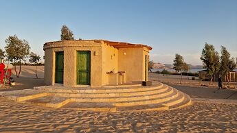 Marcelia Eco-Village Front Lake View