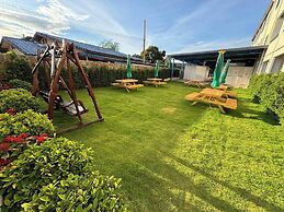 Paradise Resorts & Sauna