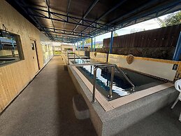 Paradise Resorts & Sauna