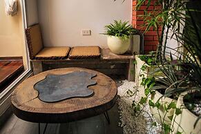 Home. Homestay
