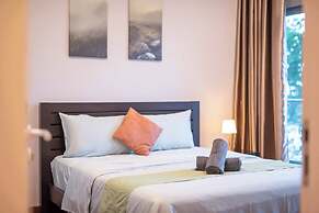 3BR Somerset Apt 2 TVs With Harbour View, Legoland